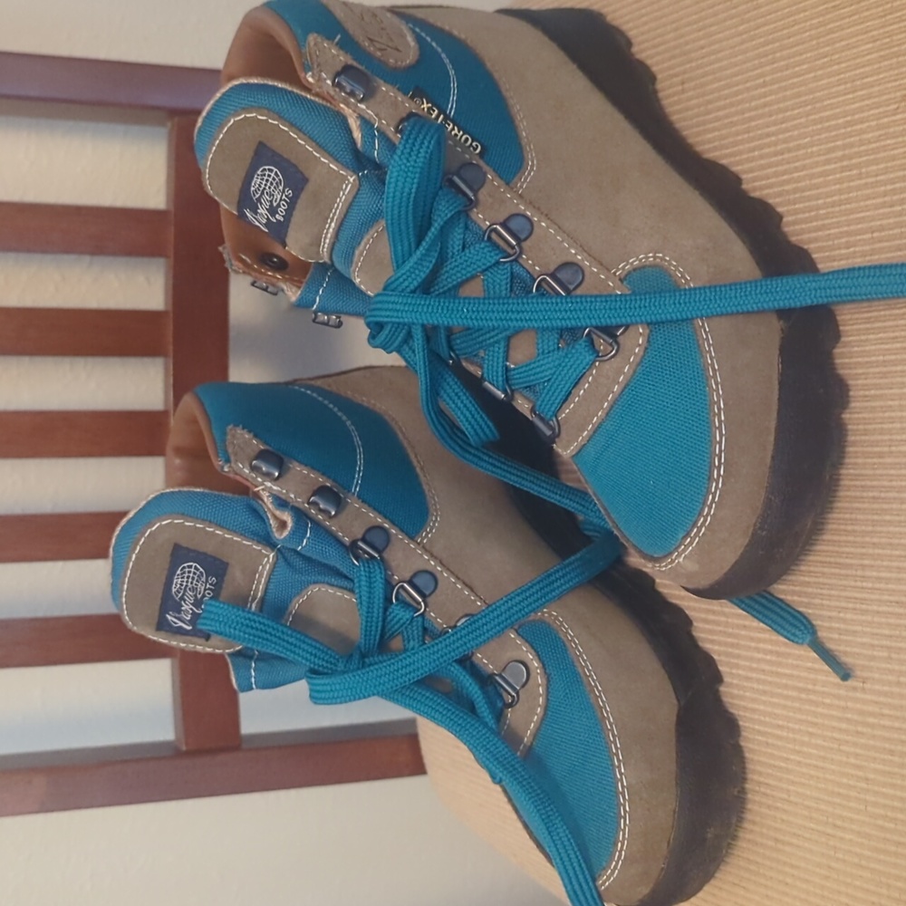 Vasque Skywalk GTX hiking boot women's 6.5